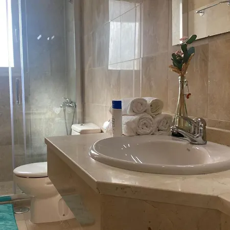 Carihuela Plaza Del Remo *