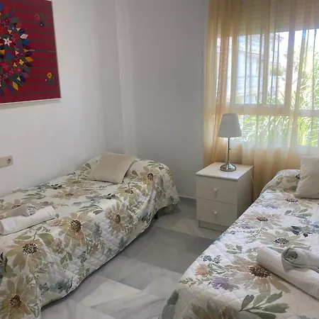 Carihuela Plaza Del Remo *