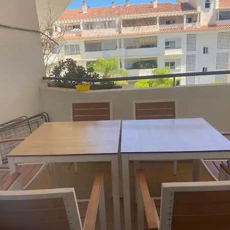 Carihuela Plaza Del Remo Torremolinos