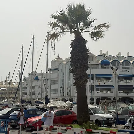 Carihuela Plaza Del Remo טורמולינוס