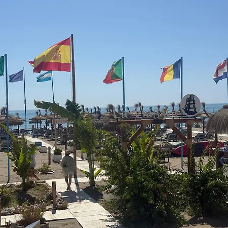 Carihuela Plaza Del Remo טורמולינוס