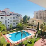 Carihuela Plaza Del Remo شقة